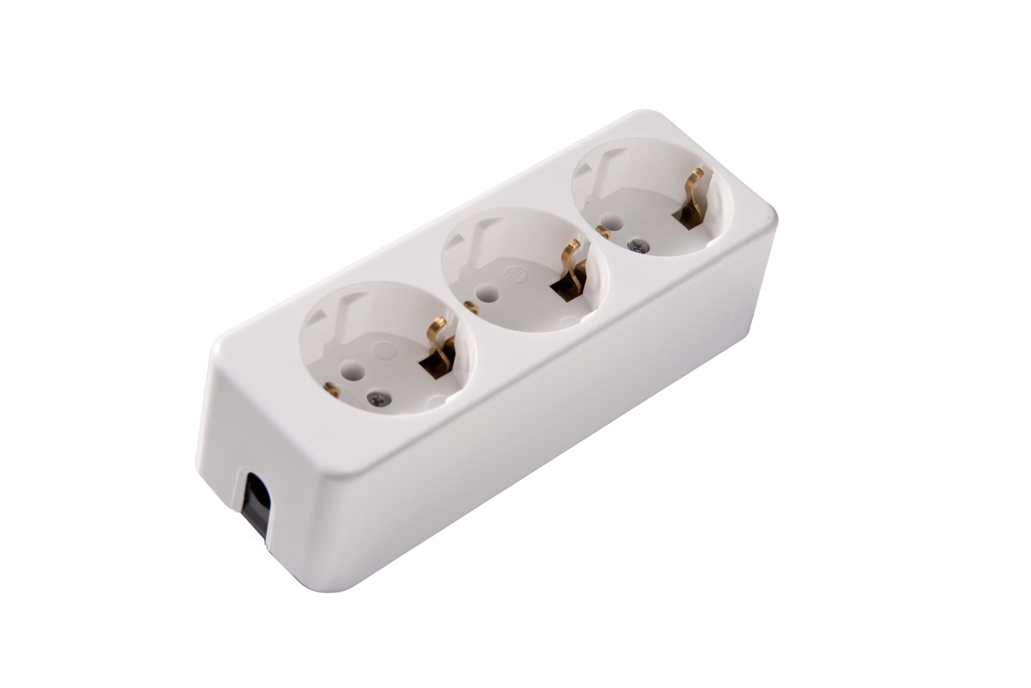 Picture of contactdoos randaarde  3v wit
